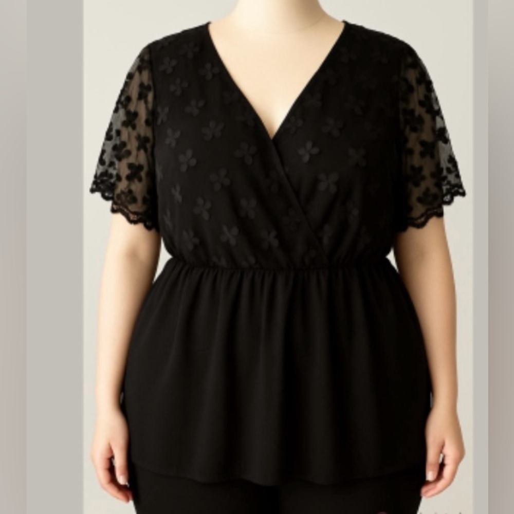 NWT!Elegant Black Floral elastic waist top Size 30 or 6X